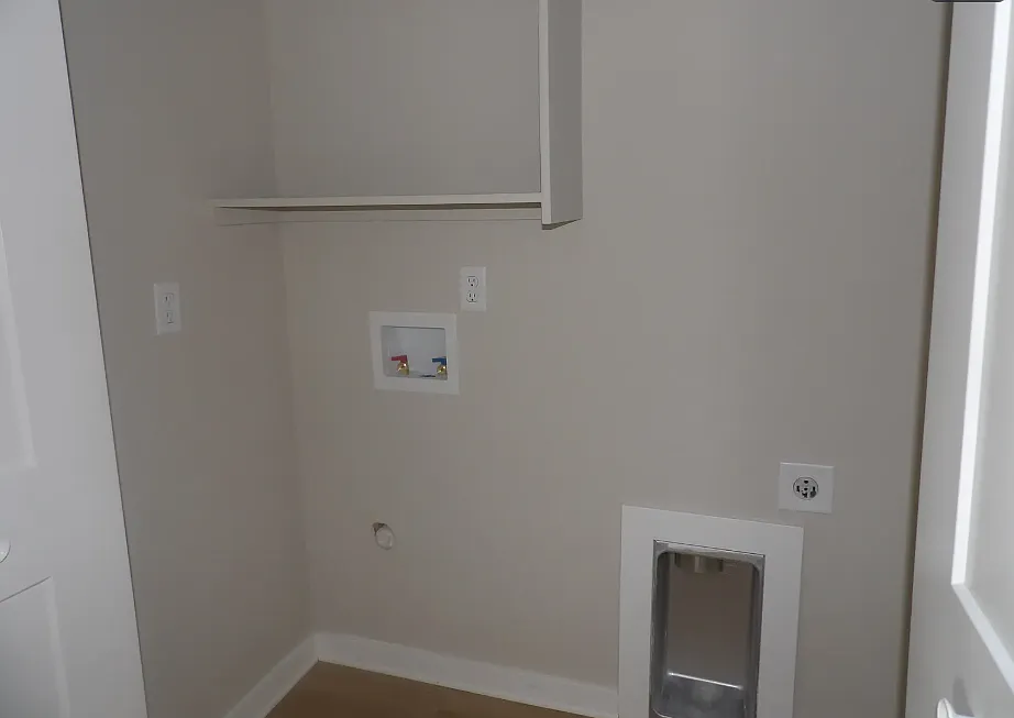 3 bed, 1150 sqft, $1,575 — Photo 2