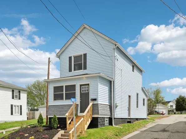 613 Oak St, Vandergrift, PA 15690