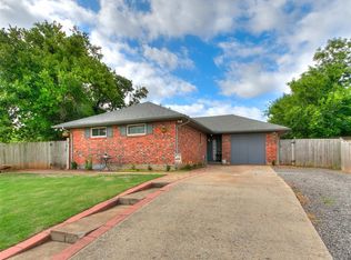 3200 Birch Ln, Edmond, OK 73034