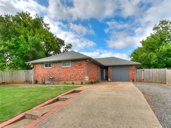 3200 Birch Ln, Edmond, OK 73034