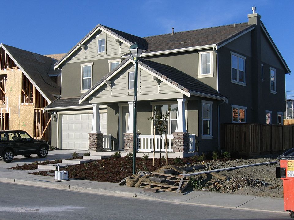 1st image of 212 Gamay Ct