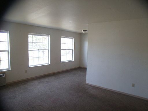 2nd image of 1102 Swan Ave APT 6