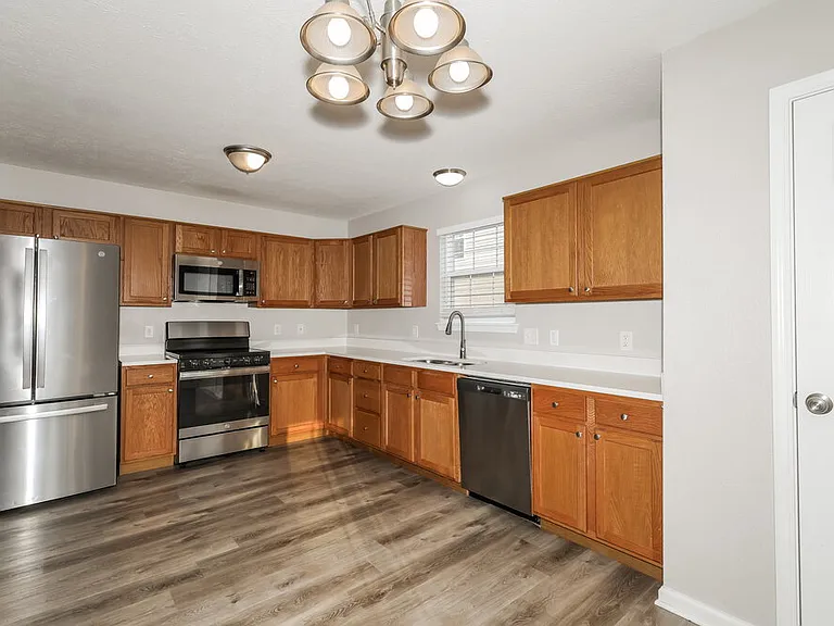 152 Heartwood Hl — Photo 8