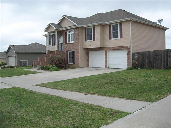 2nd image of 2708 Anderson Dr