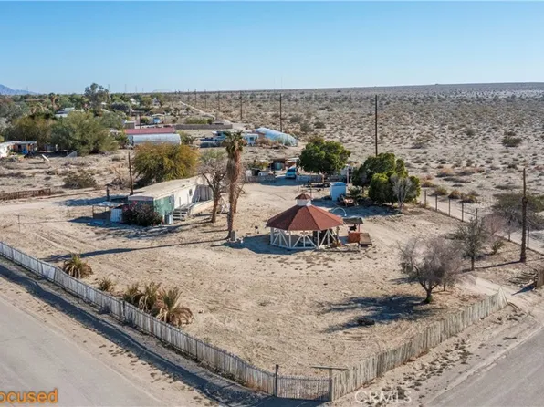 101501 Sea Breeze Dr, Mecca, CA 92254