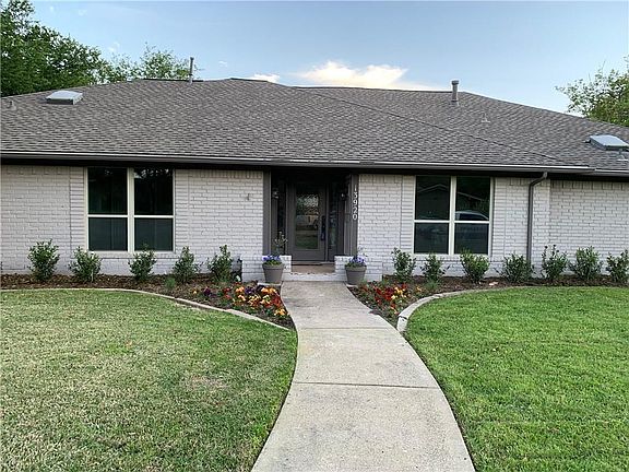 2nd image of 13920 Tanglewood Pl