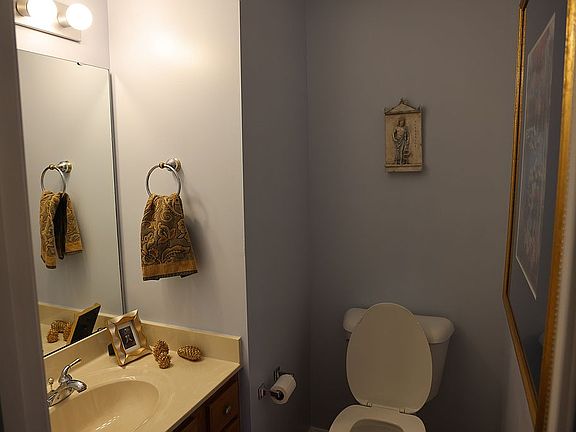 5th image of 564 Palmer Ct