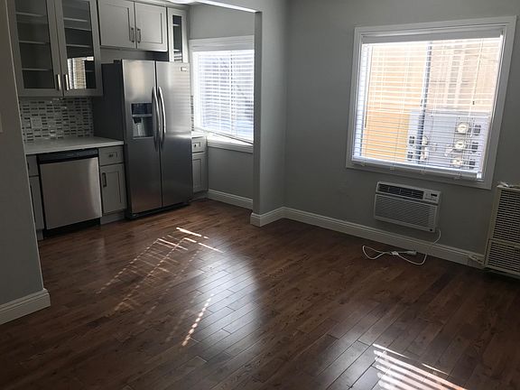 3rd image of 1327 Douglas St