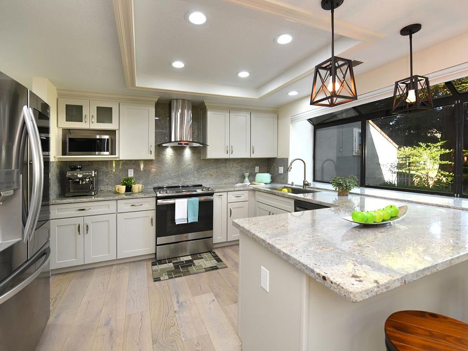 1st image of 2829 Buena Knoll Ct