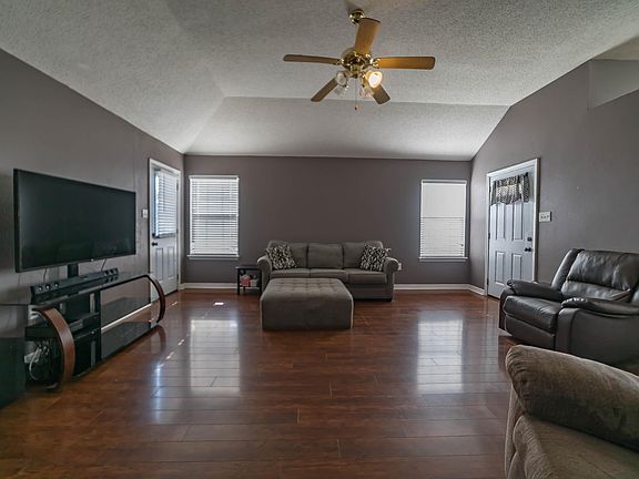 5th image of 11324 Fairfield Ln