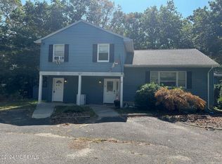 73 Manchester Ave, Forked River, NJ 08731
