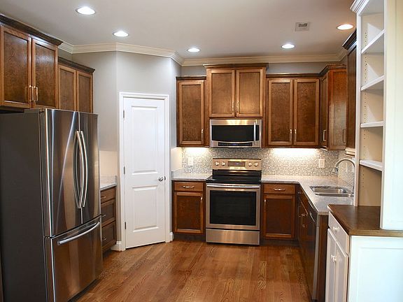 4th image of 110 Orrie Moss Ct SE