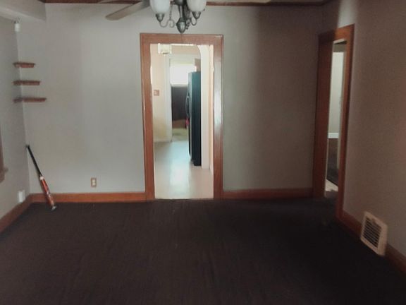 5th image of 4317 Bellefontaine Ave
