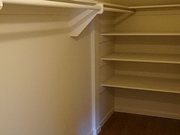 3rd image of 1455 N Los Robles Ave APT 32