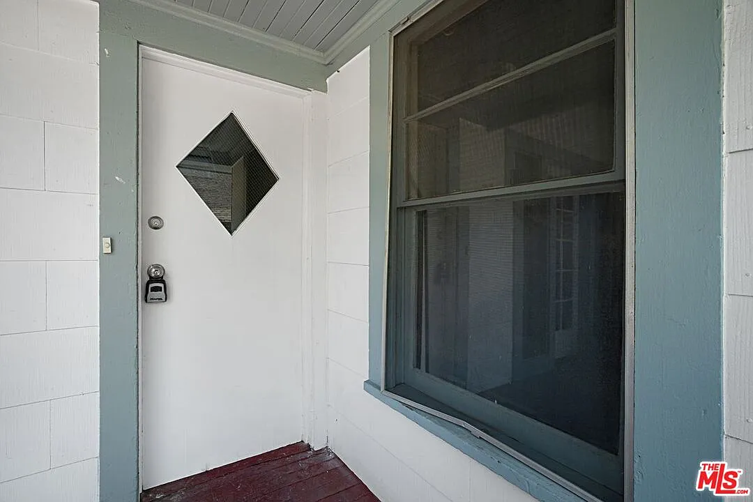 3 bed, 2.0 bath, 1750 sqft, $4,700 — Photo 4