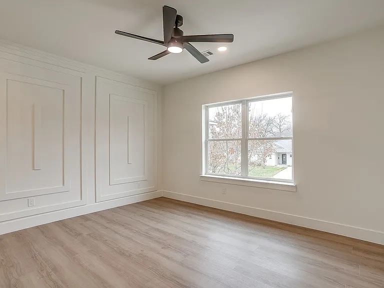 2705 Gordon Ave — Photo 18