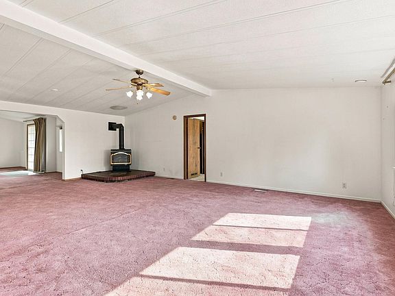5th image of 5082 S Swenson Rd