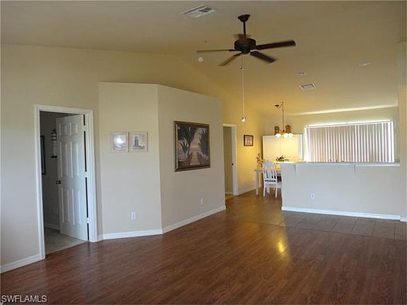 3rd image of 3821 SW 11th Ave