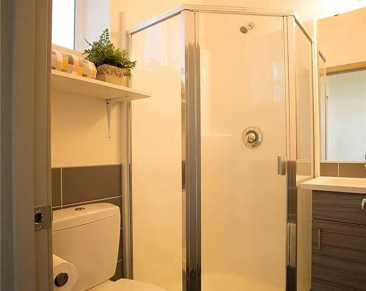 Private bath in bedroom #3