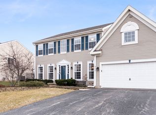 433 Raintree Dr, Oswego, IL 60543