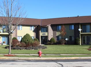 920 Courtney Ln APT 34, Kewaskum, WI 53040