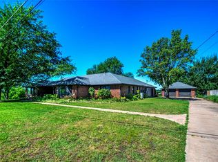 524 N 9th Ave, Stroud, OK 74079