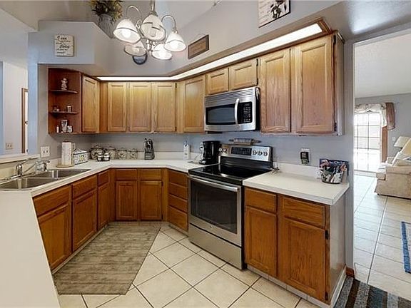 5th image of 13448 Oklahoma Woods Ct