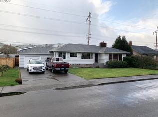 1870 Greenwood Ave, Reedsport, OR 97467