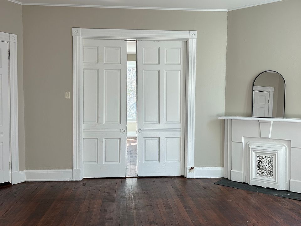 1st image of 2523 Hemlock St #1