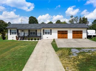 106 Valley View Cir SE, Calhoun, GA 30701