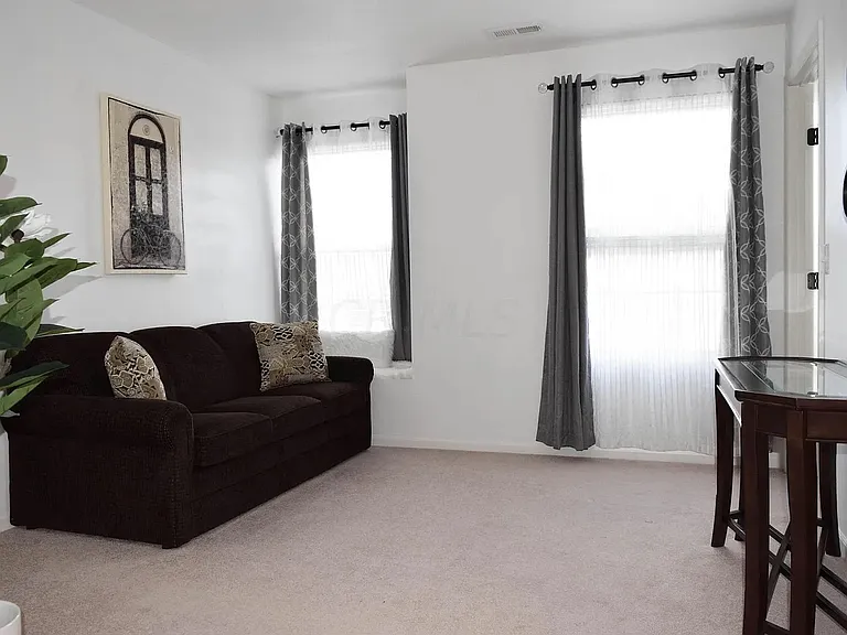 6126 Kirklington Cir — Photo 14