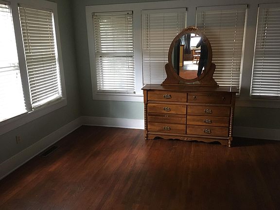 4th image of 740 Debarr Ave APT M1