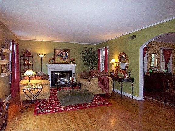 4th image of this home