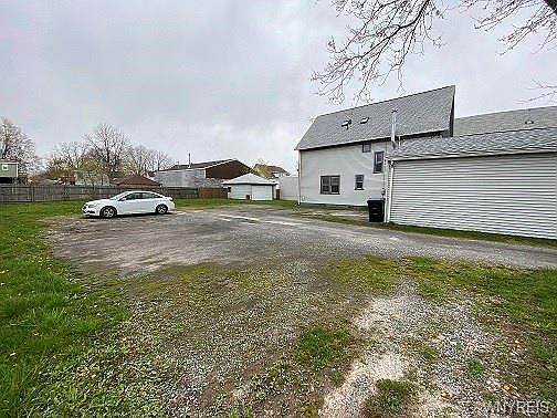1st image of 2867 Niagara St