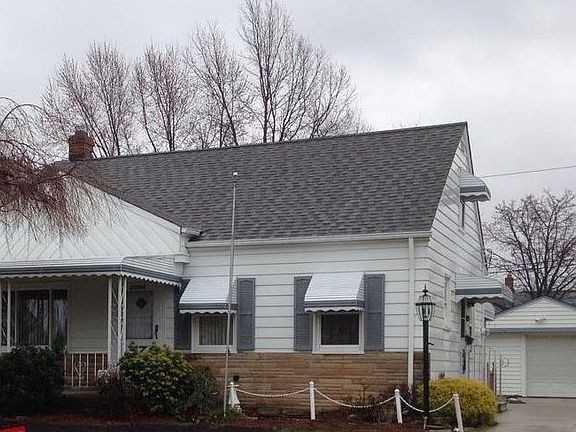 2nd image of 29524 Sylvan Dr