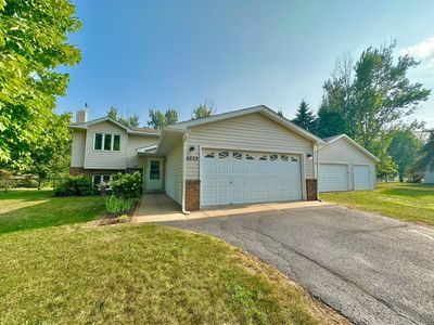 4829 253rd St, Wyoming, MN, 55092