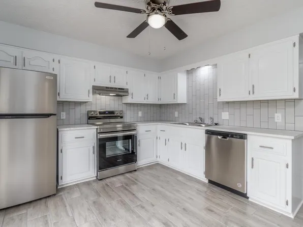 624 Holly St, Lebanon, MO 65536