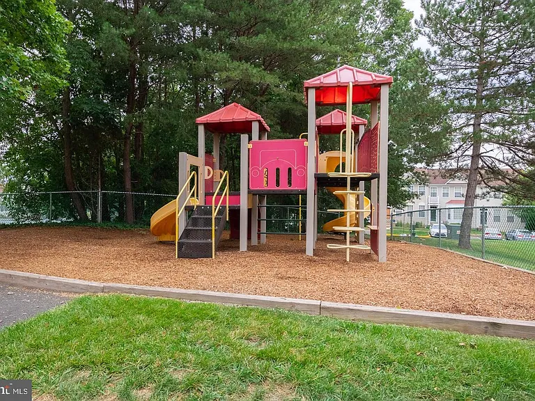 14807 Rydell Rd #204 — Photo 28