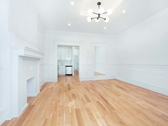5th image of 103 W 136th St #A