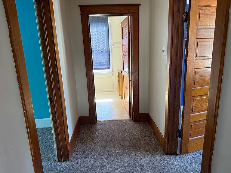 421 W Murray St — Photo 29