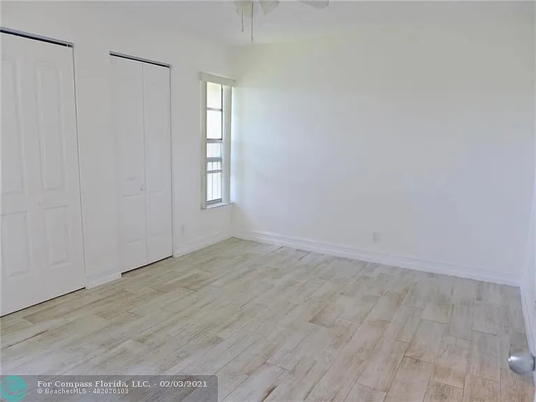 911 Twin Lakes Dr #3-N — Photo 46