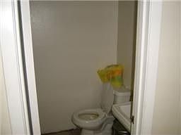 2nd image of 1202 Holland St