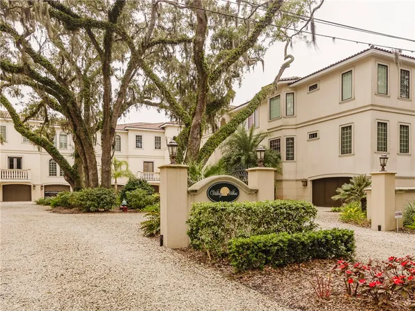 3200 Prince Ln, Saint Simons Island, GA 31522