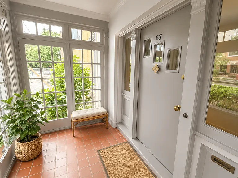 67 Green St #67 — Photo 30