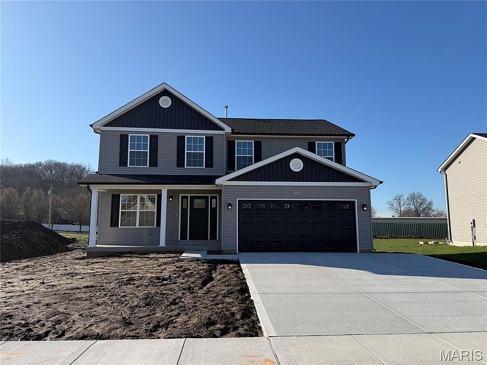 1st image of 286 Nicole Dr