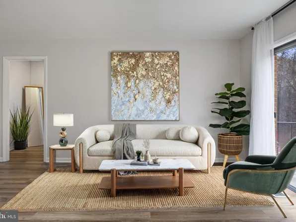 10656 Weymouth St APT 202, Bethesda, MD 20814