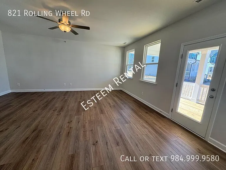 821 Rolling Wheel Rd — Photo 7