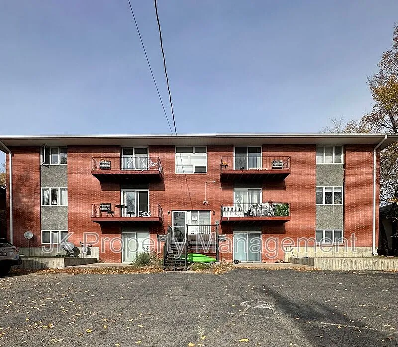 2 bed, 1.0 bath, 910 sqft, $899 — Photo 4