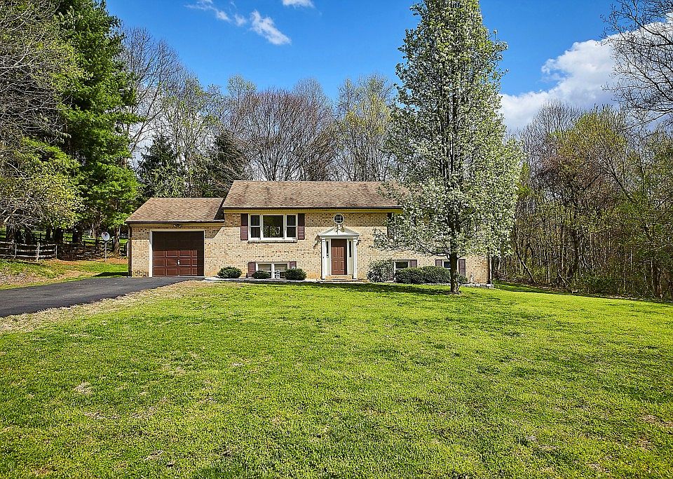 1st image of 5593 Jaclyn Dr