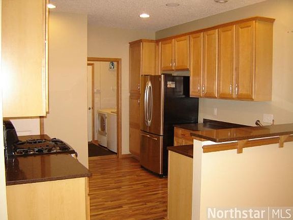 4th image of 546 Lomianki Ln NE